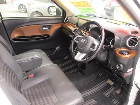 Toyota Pixis Joy