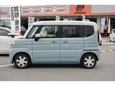 Suzuki Spacia
