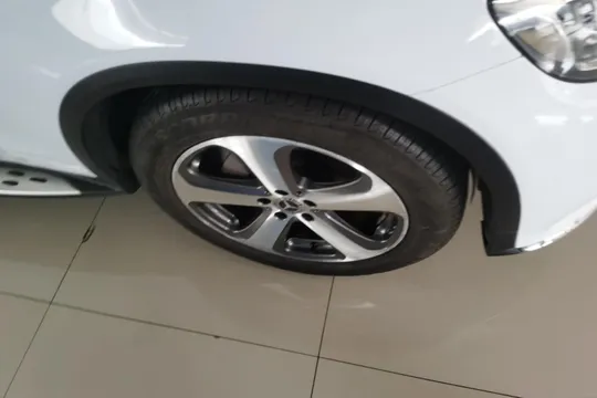 Mercedes-Benz Mercedes-Benz GLC