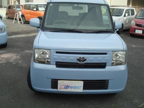 Toyota Pixis Space