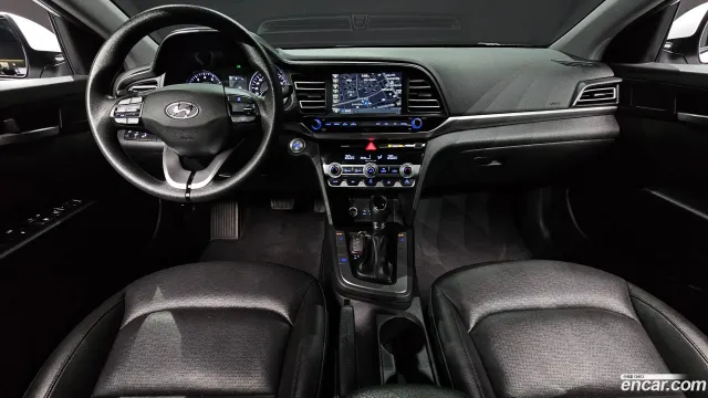 Hyundai Elantra (Avante)