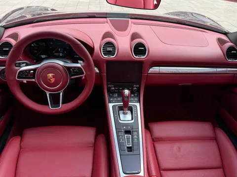 Porsche 718