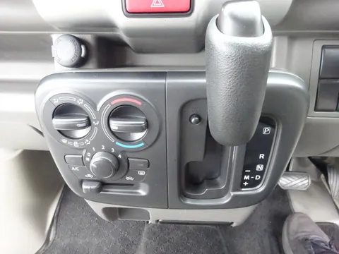 Nissan Clipper