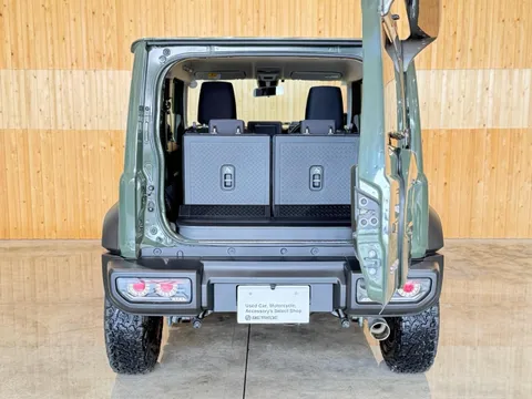 Suzuki Jimny Sierra