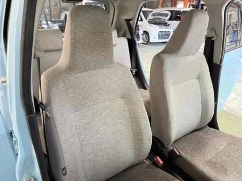 Daihatsu Mira Tocot