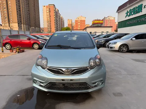 BYD F0