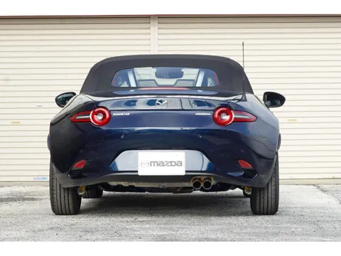Mazda MX-5 (Roadster)