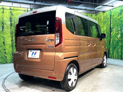 Suzuki Spacia