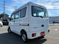 Mitsubishi Minicab Van