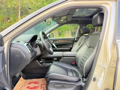 Honda UR-V