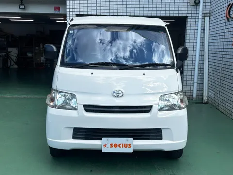 Toyota TownAce Van