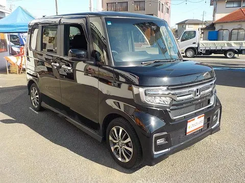 Honda N-BOX Custom