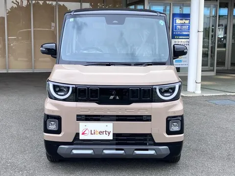 Mitsubishi Delica Mini