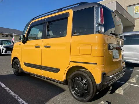 Suzuki Spacia Gear