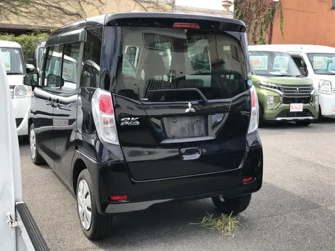 Mitsubishi eK Space