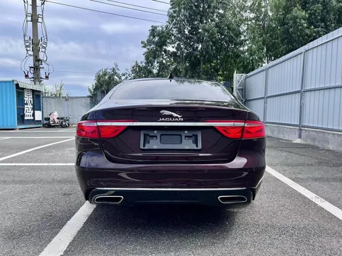 Jaguar XFL