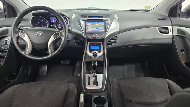Hyundai Elantra (Avante)