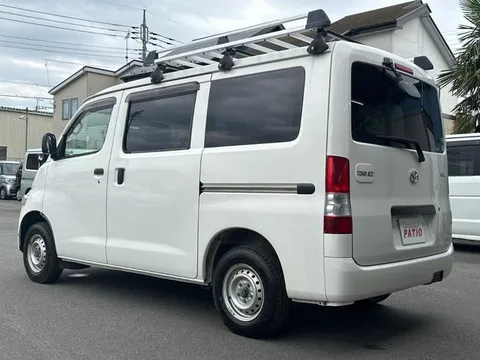 Toyota TownAce Van