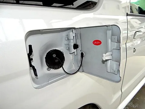 Nissan KIX