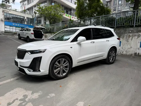 Cadillac XT6