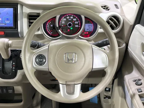 Honda N-BOX Slash