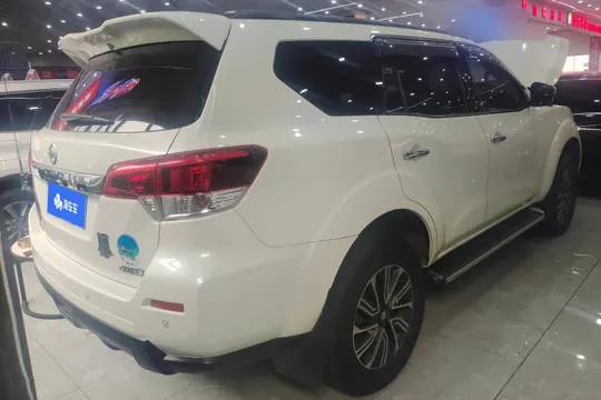 Nissan Terra