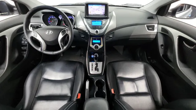 Hyundai Elantra (Avante)