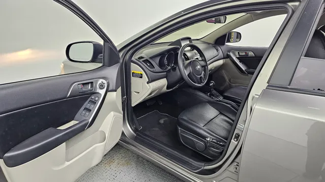 Kia Cerato (Forte)