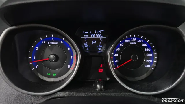 Hyundai Elantra (Avante)