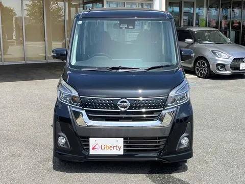 Nissan Dayz Roox