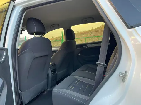 Roewe RX5