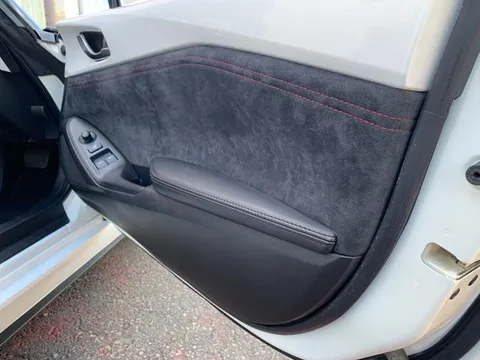 Mazda MX-5 (Roadster)