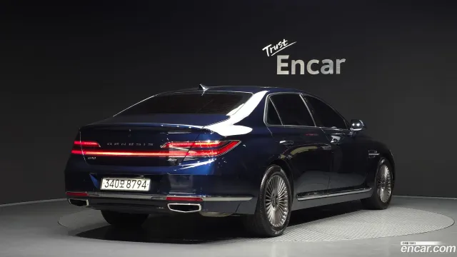 Genesis G90