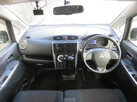Mitsubishi eK Custom