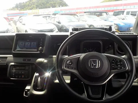 Honda N-VAN Plus Style
