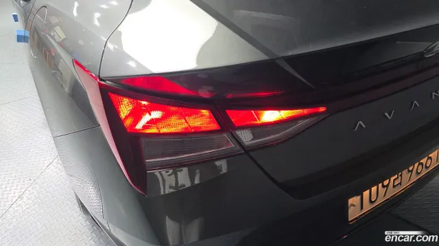 Hyundai Elantra (Avante)