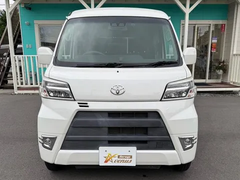 Toyota Pixis Van