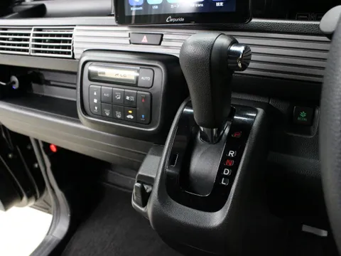 Honda N-VAN Plus Style