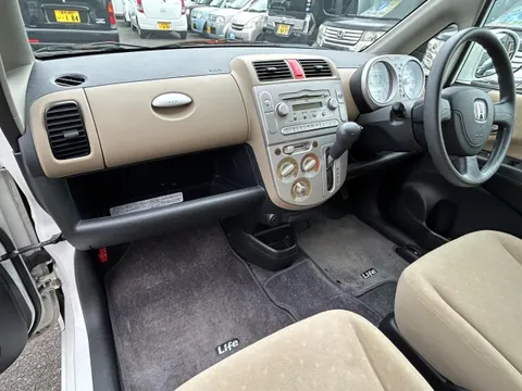 Honda Life