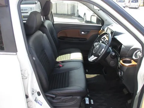 Toyota Pixis Joy