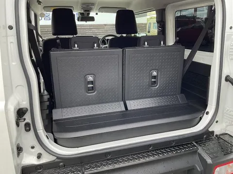 Suzuki Jimny Sierra