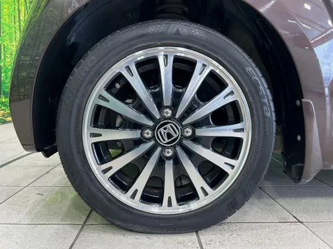 Honda N-BOX Slash