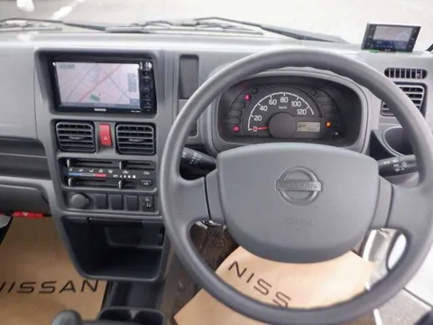 Nissan Clipper Truck