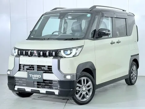 Mitsubishi Delica Mini