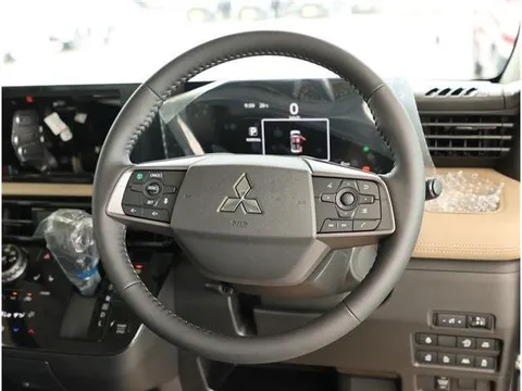 Mitsubishi Delica Mini