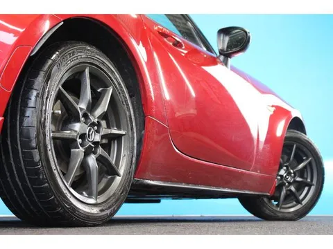 Mazda MX-5 (Roadster)