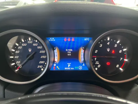 Maserati Ghibli