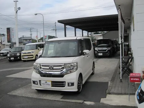 Honda N-BOX Custom
