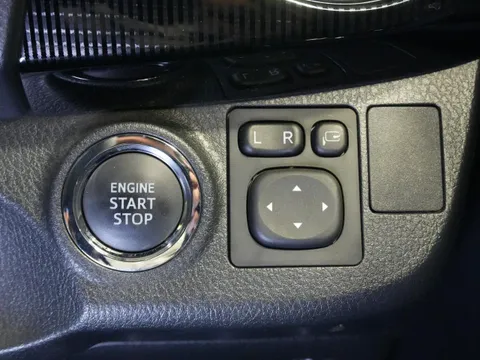 Toyota Yaris (Vitz)