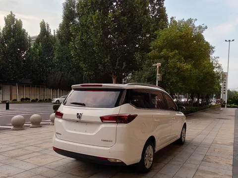 Baojun 360